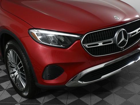 Certified 2024 Mercedes-Benz GLC 300 4MATIC image 35