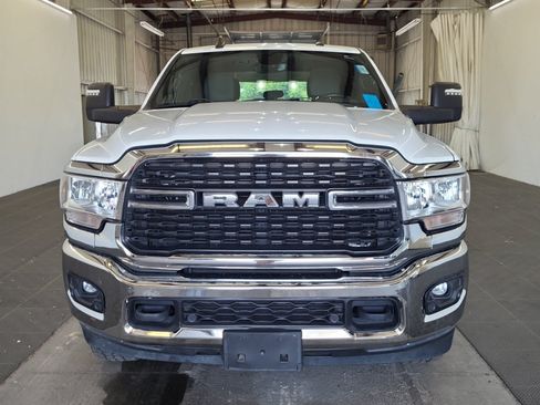 Used 2024 RAM 2500 Big Horn w/ Off Road Package AWD/4WD image 2