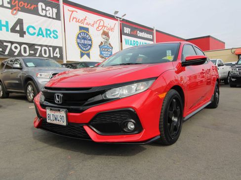 Used 2019 Honda Civic Sport image 2