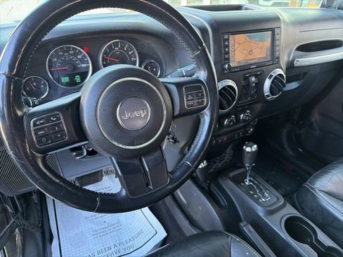 Used 2013 Jeep Wrangler Unlimited Rubicon w/ Connectivity Group image 25