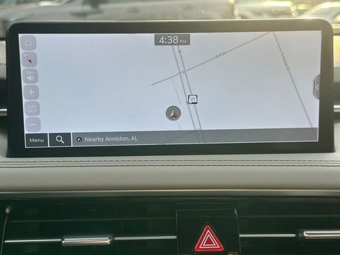 Used 2025 Genesis G70 2.5T image 17