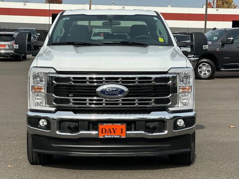 Used 2024 Ford F250 XLT AWD/4WD image 10