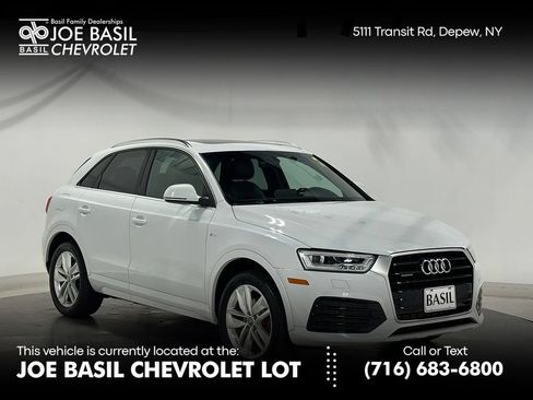 Used 2018 Audi Q3 2.0T Premium Plus w/ Premium Plus Package AWD/4WD image 1