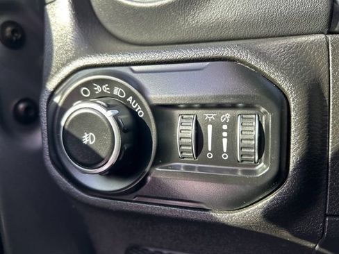 Used 2020 Jeep Wrangler Unlimited Rubicon w/ Quick Order Package 28Y Recon image 21