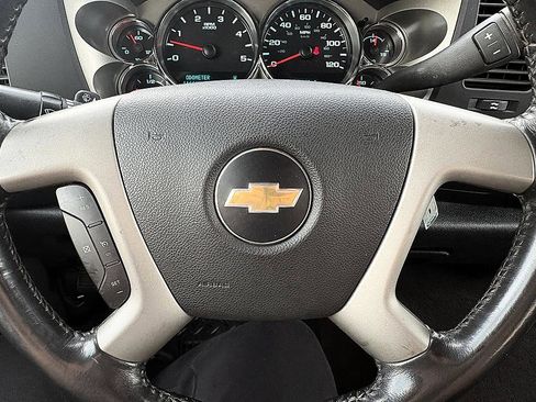 Used 2014 Chevrolet Silverado 2500 LT w/ Suspension Package, Off-Road AWD/4WD image 17