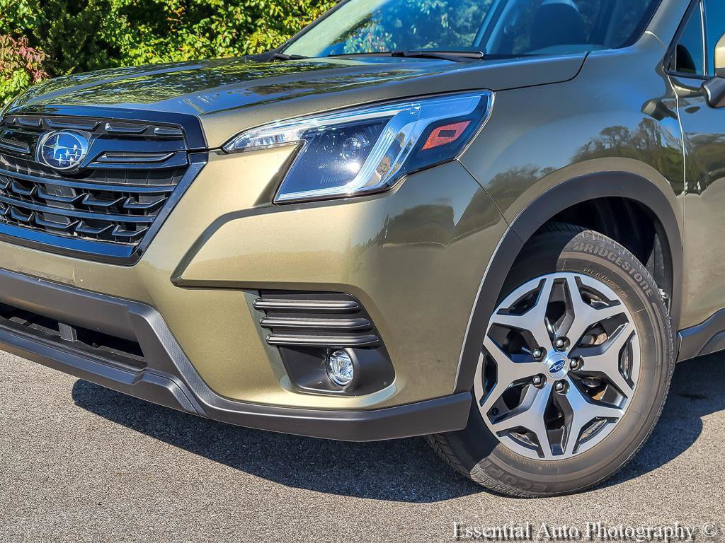 Used 2024 Subaru Forester Premium AWD/4WD image 3