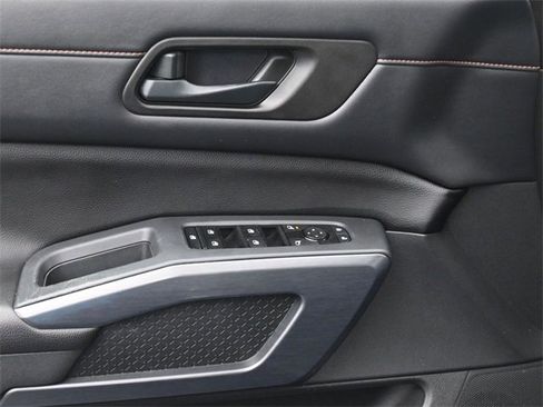 Used 2023 Nissan Pathfinder Rock Creek image 17