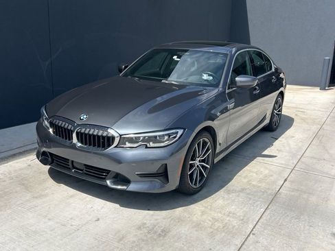 Used 2020 BMW 330i Sedan w/ Premium Package image 1