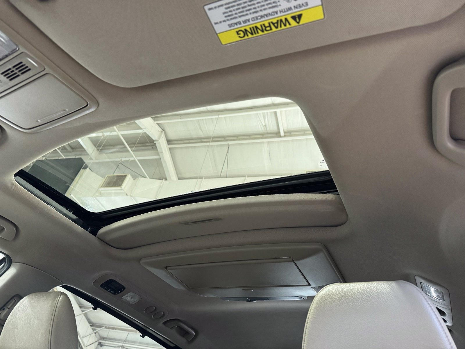 Used 2014 Honda Odyssey Touring image 31
