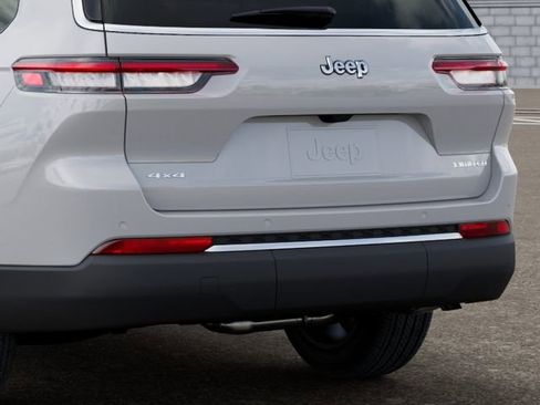 New 2026 Jeep Grand Cherokee L Limited AWD/4WD image 13