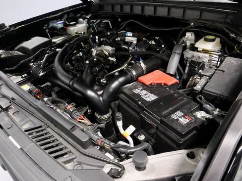 Used 2024 Ford Bronco Black Diamond image 16