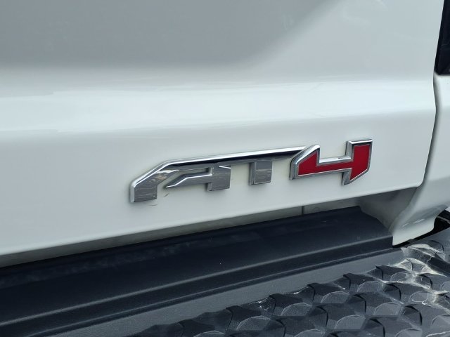 Used 2024 GMC Canyon AT4 w/ Canyon Safety Plus Package AWD/4WD image 22