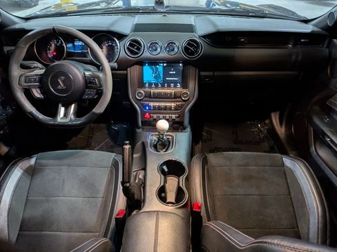 Used 2018 Ford Mustang Shelby GT350 w/ Convenience Package RWD image 16