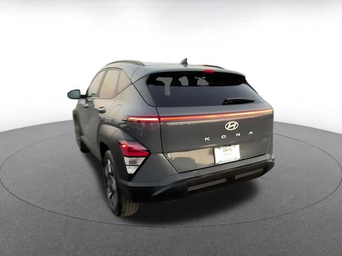 Used 2025 Hyundai Kona SEL image 11