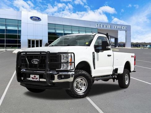 Used 2023 Ford F250 XL w/ 360-Degree Camera Package AWD/4WD image 1