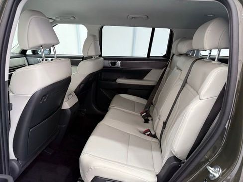 Used 2025 Hyundai Santa Fe SEL image 21