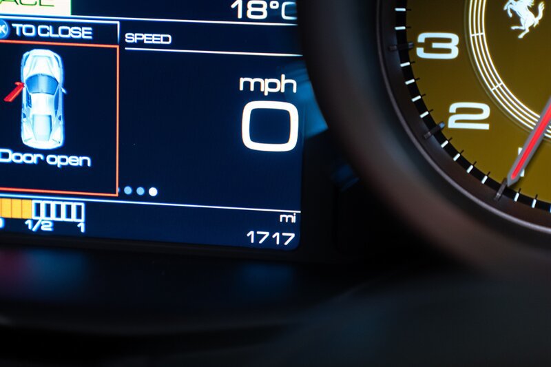 Used 2019 Ferrari 488 Pista Coupe RWD image 29