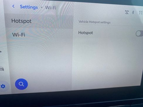 Used 2023 Toyota Highlander LE image 36