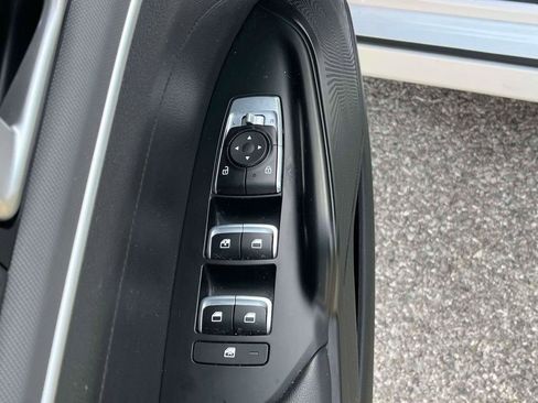 Used 2022 Kia K5 LX FWD image 13