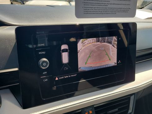 Certified 2025 Volkswagen Taos S image 22