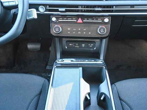 New 2026 Hyundai Tucson Blue SE image 16