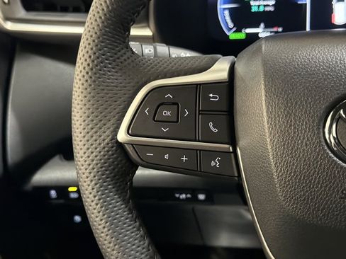 Used 2025 Toyota Sienna Limited AWD/4WD image 30