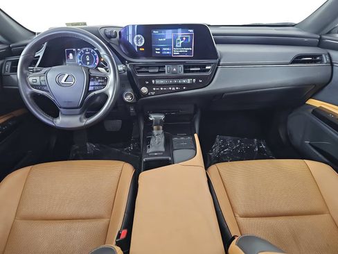 Used 2022 Lexus ES 350 w/ Accessory Package FWD image 11