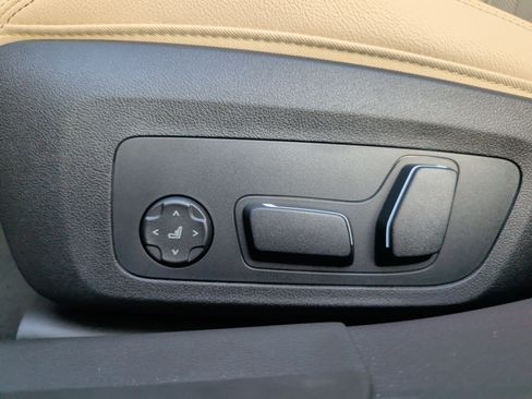 Used 2026 BMW 330i Sedan w/ Premium Package RWD image 27