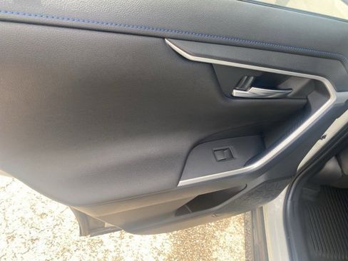 Used 2019 Toyota RAV4 XSE image 12