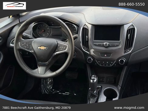 Used 2019 Chevrolet Cruze LT w/ Convenience Package image 26