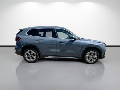 Used 2025 BMW X1 xDrive28i w/ Technology Package image 2