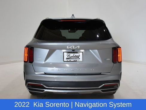 Used 2022 Kia Sorento SX Prestige w/ Panoramic Sunroof Package image 5