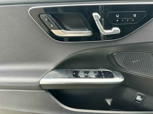 Used 2025 Mercedes-Benz C 300 Sedan image 13