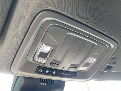 Used 2025 GMC Sierra 1500 SLT RWD image 27