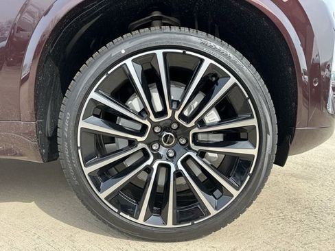 New 2026 Volvo XC90 B6 Plus w/ Protection Package image 9