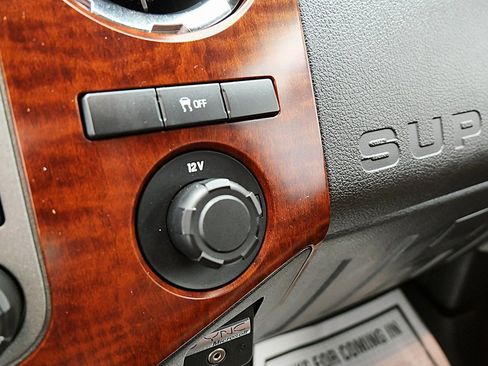 Used 2012 Ford F350 King Ranch w/ King Ranch w/Chrome Pkg image 34