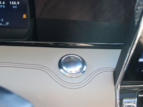 Used 2023 Lincoln Navigator Reserve image 31