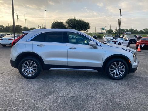 Used 2020 Cadillac XT4 Premium Luxury w/ Driver Awareness Package AWD/4WD image 4