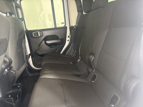 Used 2020 Jeep Gladiator Sport w/ Quick Order Package 24S image 20