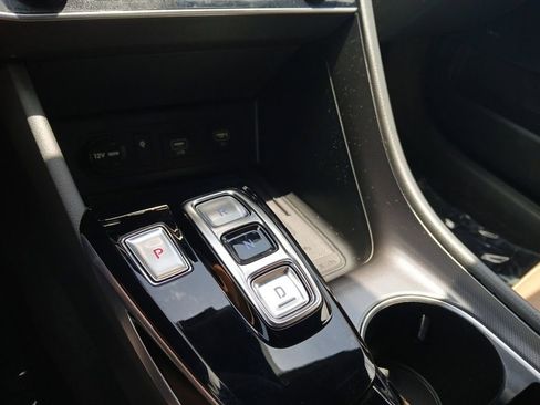 Used 2023 Hyundai Sonata Limited FWD image 18