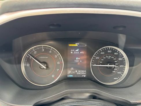 Used 2021 Subaru Crosstrek 2.5i Limited w/ Moonroof Package 1 AWD/4WD image 3