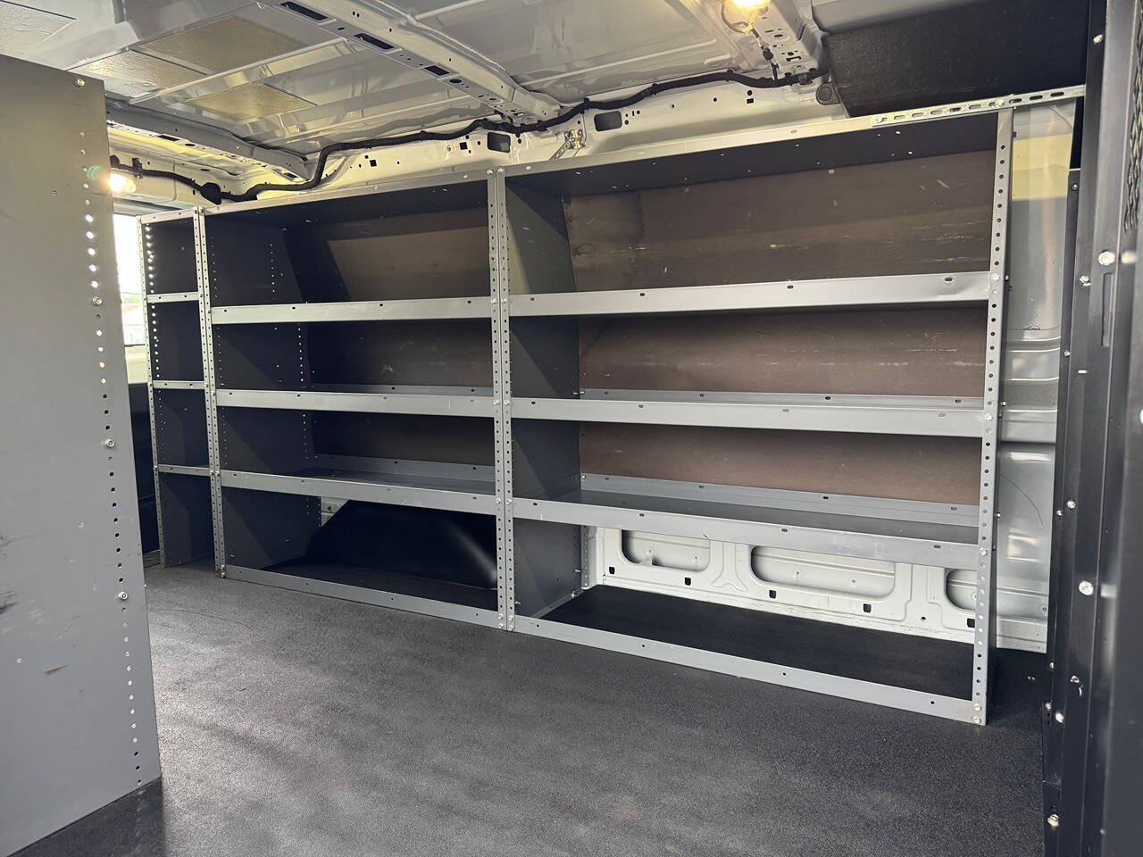 Used 2018 Ford Transit 250 130 Low Roof RWD image 12