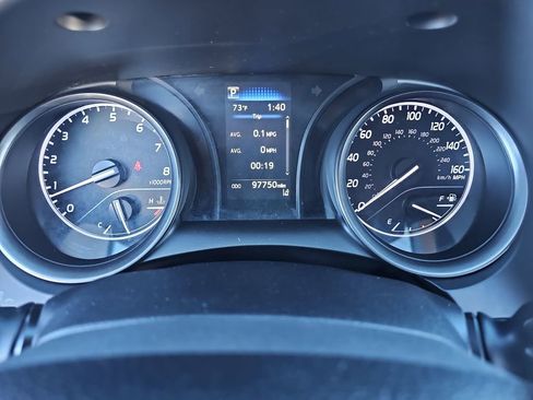 Certified 2021 Toyota Camry SE image 10