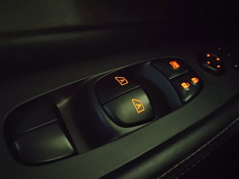 Used 2018 Nissan Murano SV image 27