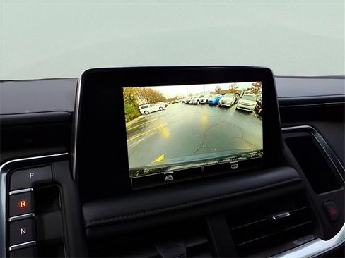 Used 2022 GMC Yukon XL SLE w/ Gmc Pro Safety Plus Package image 19