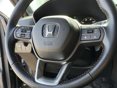Used 2025 Honda CR-V Sport image 11
