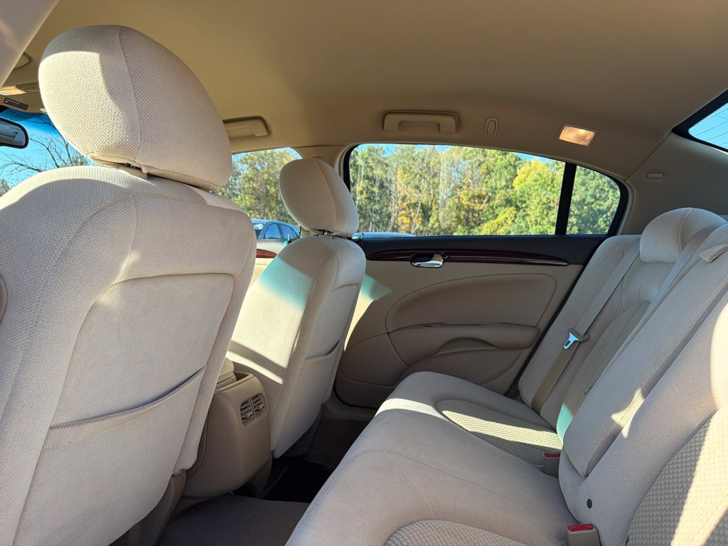 Used 2009 Buick Lucerne CX FWD image 11