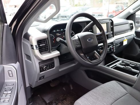New 2026 Ford F350 XLT w/ FX4 Off-Road Package AWD/4WD image 4
