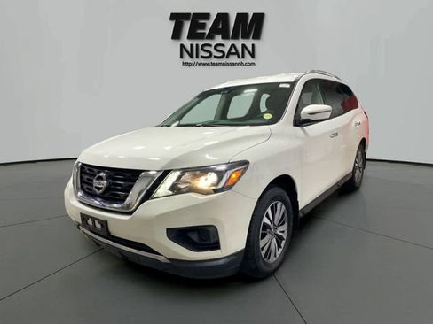 Used 2018 Nissan Pathfinder S image 3