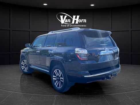 Used 2022 Toyota 4Runner Limited AWD/4WD image 5